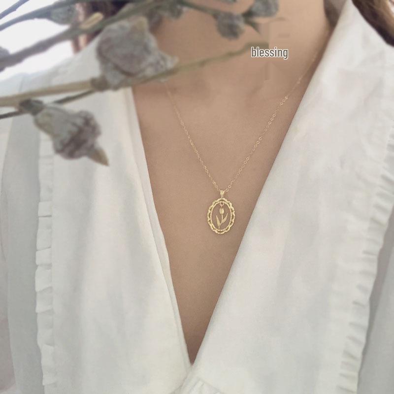 Eternal Love Tulip Pendant Necklace: Gold-Plated S925 Sterling Silver, Vintage Lace Design