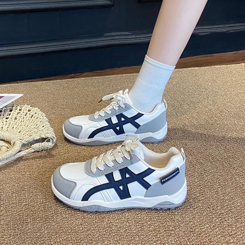 

New female autumn student sports running casual street shooting thick bottom soft bottom 40