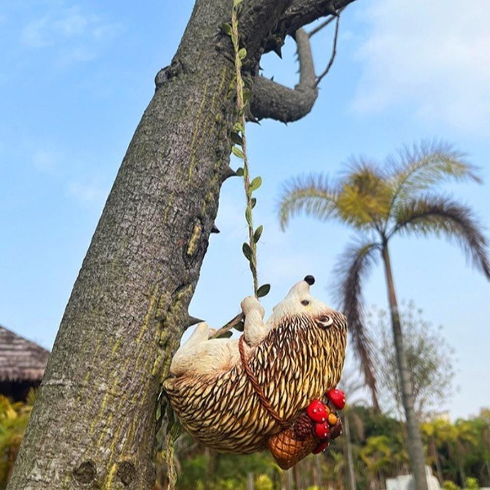 Resin Climbing Hedgehog Ornament Handmade Landscape Animals Decoration Garden Courtyard Balcony
