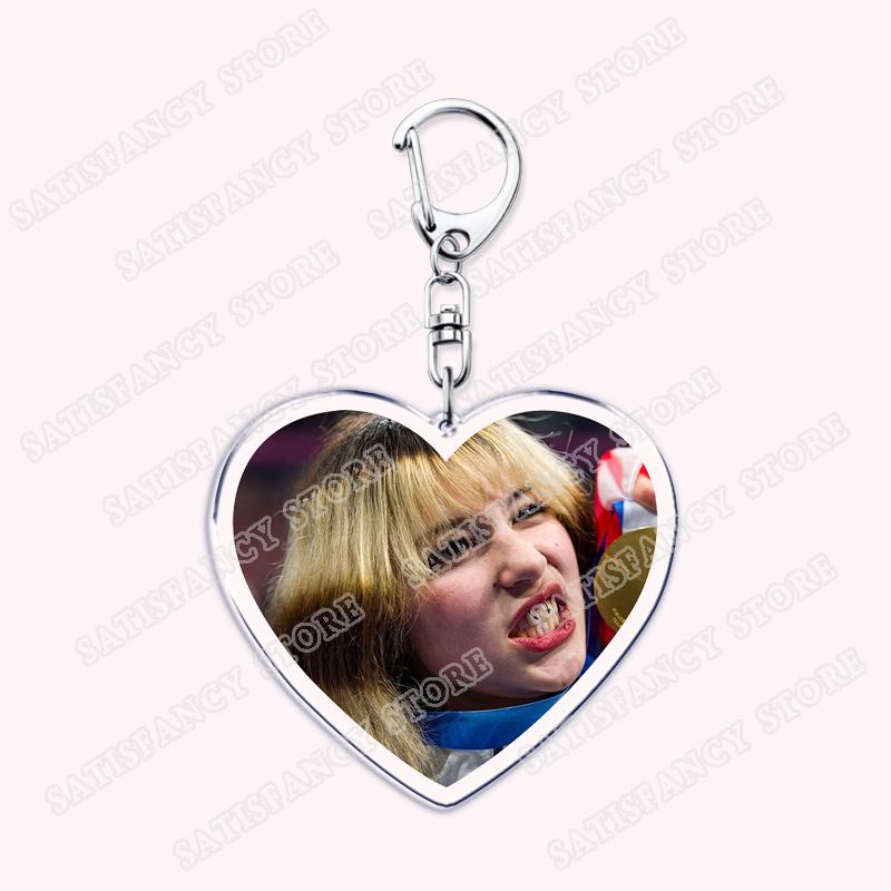 

Milano Cortina 2026 Alysa Liu Heart Keychain for Accessories Gold Medal Ice Figure Skating Keyring Jewelry Fans Friends Gifts