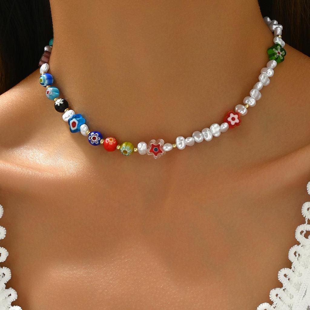 European & American Colorful Beaded Glass Flower Necklace - Trendy & Versatile Clavicle Chain for Women.
