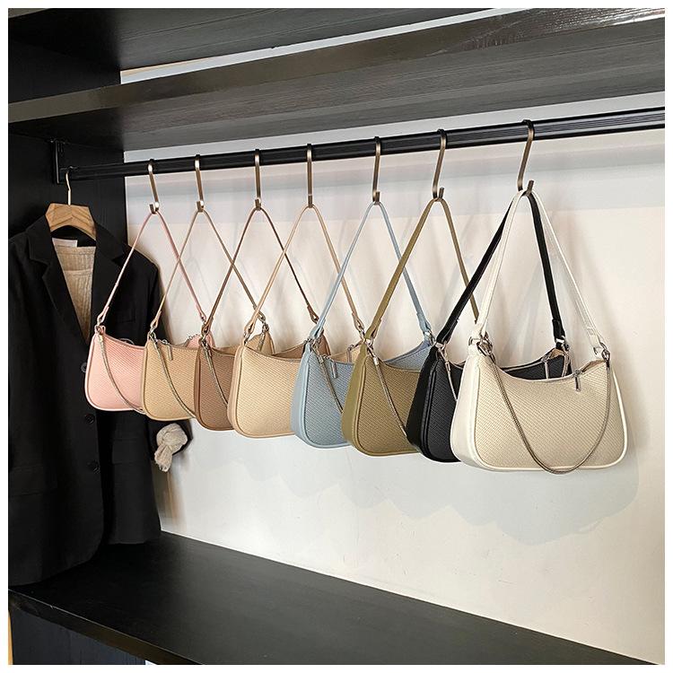 Super fire niche bag women's 2025 new spring and summer popular chain messenger bag high-end fashion shoulder armpit bag