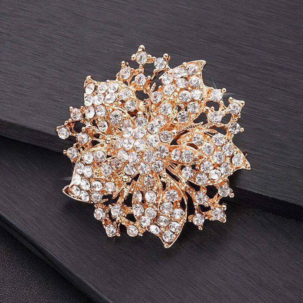 Vintage Flower Shape Brooch Pin Elegant Clothing Accessories Flower Brooch Gift for Women Girls Use