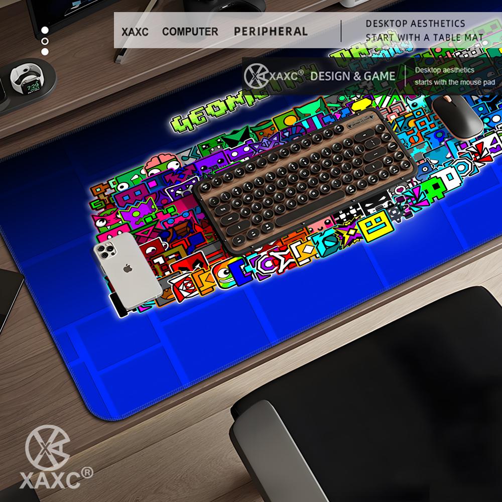 E-sportovní Cool podložka pod myš Geometry Dash Herní podložka na stůl Koberec na notebook PC skříň Velká 900x400mm Příslušenství Počítač XXL XAXC