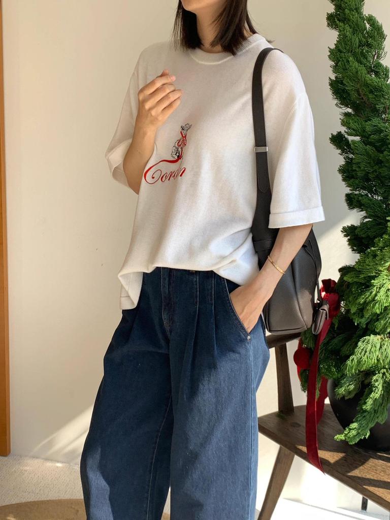 COR Women's White Embroidered Casual T-Shirt - Early Spring Loose Fit, Slim Short-Sleeved Knit with Lamb Design.