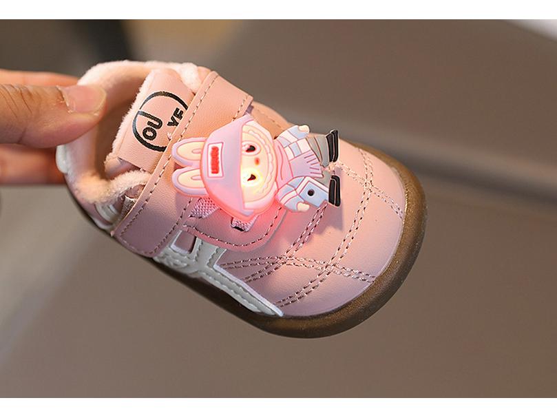 Autumn/Winter 2025 Light-Up Cartoon Soft Sole Baby Shoes with Fleece Lining - Unisex Toddler Board Shoes