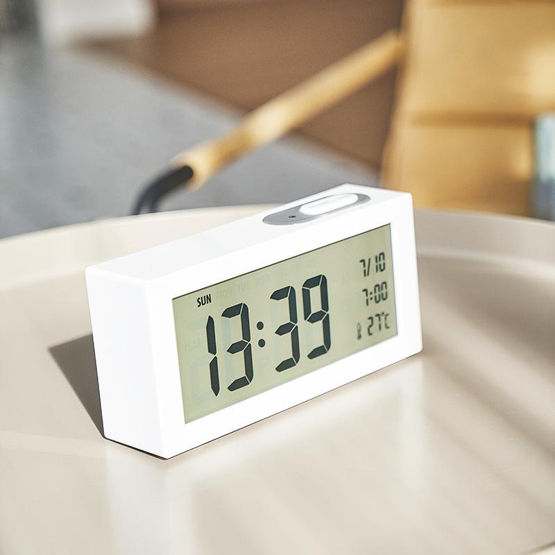 Simple Multifunctional Clock Photosensitive Bedside Small Alarm Clock LCD Student Clock Large Screen 8890H