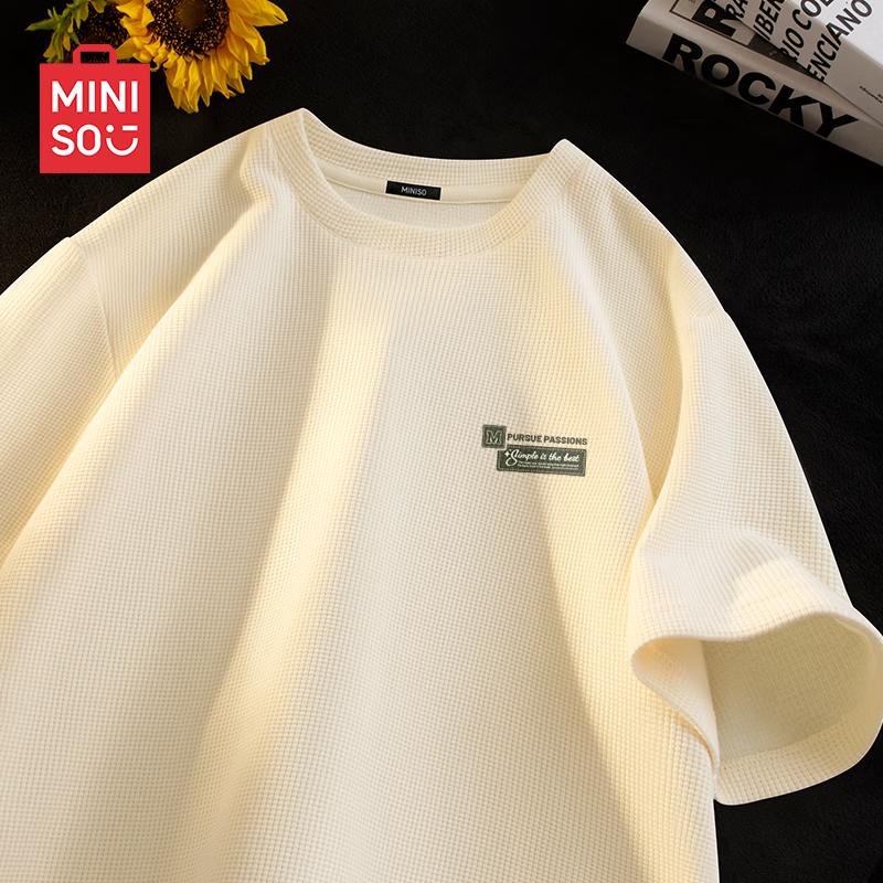 

MINISO Men s American Retro Loose Waffle Knit T-Shirt M