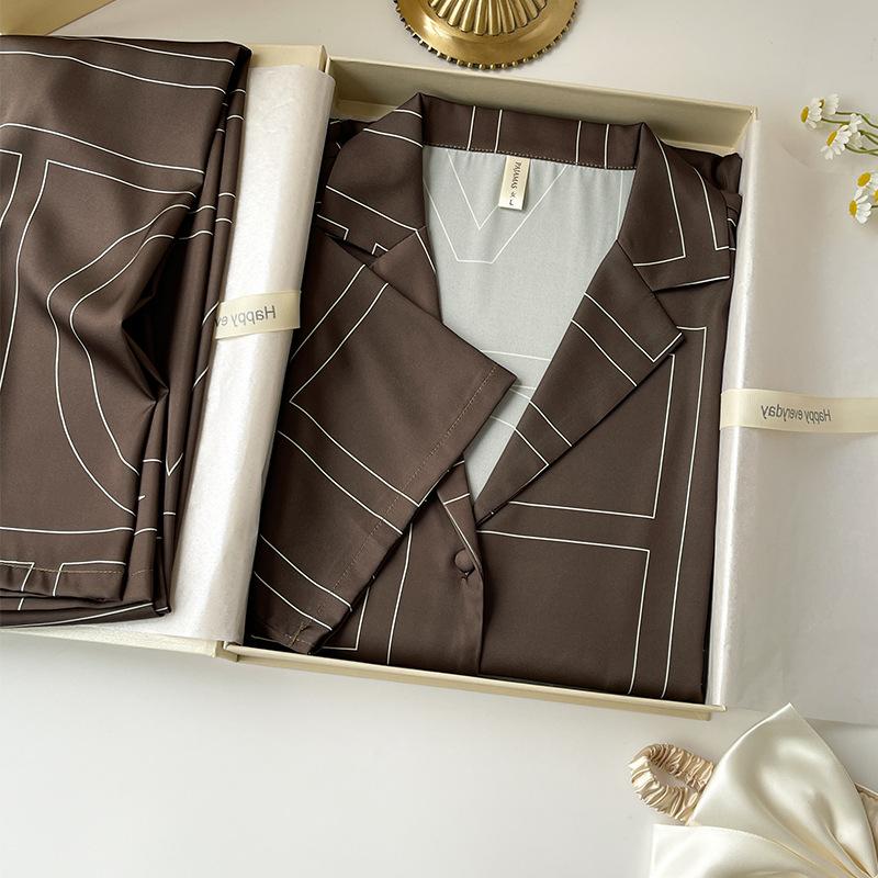 11 Summer ice silk thin pajamas women's short-sleeved trousers cardigan large size light luxury high-end sense can be worn outside loungewear cover