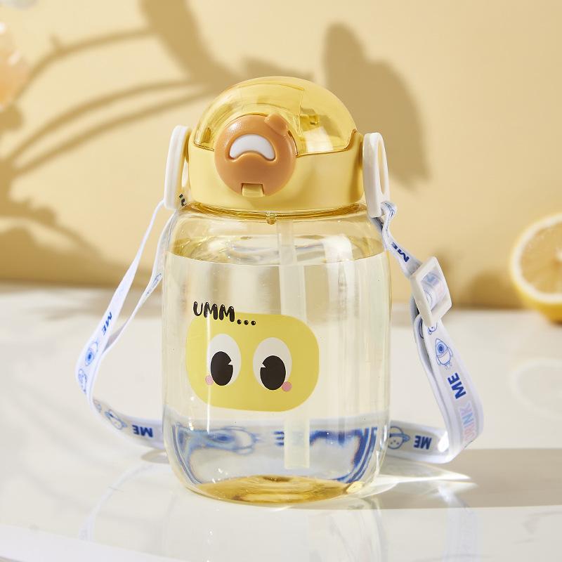 

Кружка с наклонной соломинкой высокого уровня внешнего вида, милая детская чашка для воды с пружинной крышкой, пластиковая чашка 650 мл 650ml жёлтый