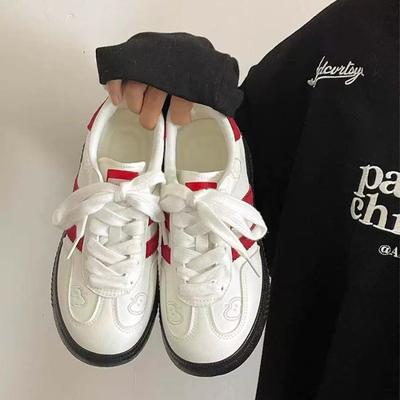 Platte niche board schoenen voor dames zomer nieuwe retro met rokken veelzijdige sport- en vrijetijdsschoenen voor dames
