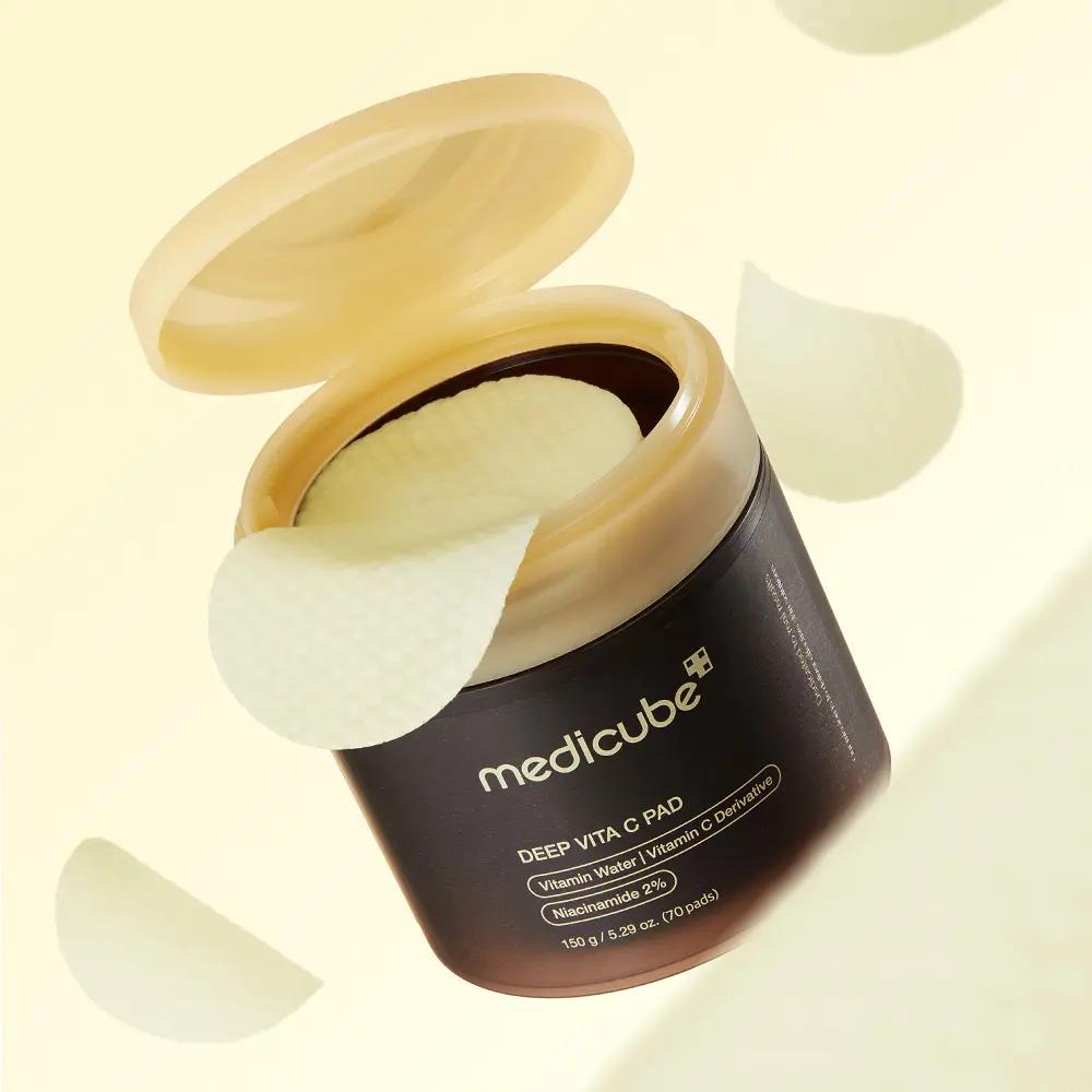 Medicube Deep Vita C Pads, 70 Sheets