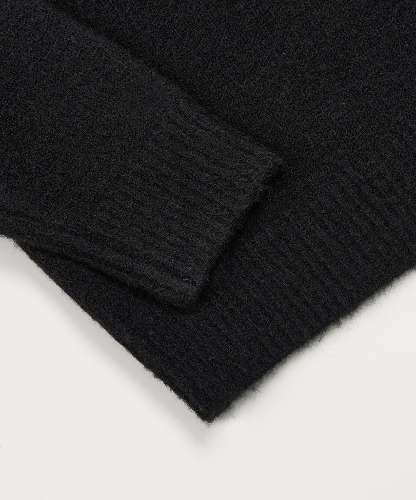 TOFFEE Soft Crew Neck Knit (Black)