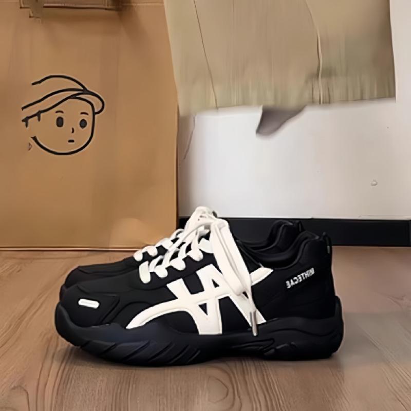 

Толстая подошва, контрастная цветная вставка, внутренняя платформа, женские новые ретро универсальные спортивные для отдыха 40 чёрный