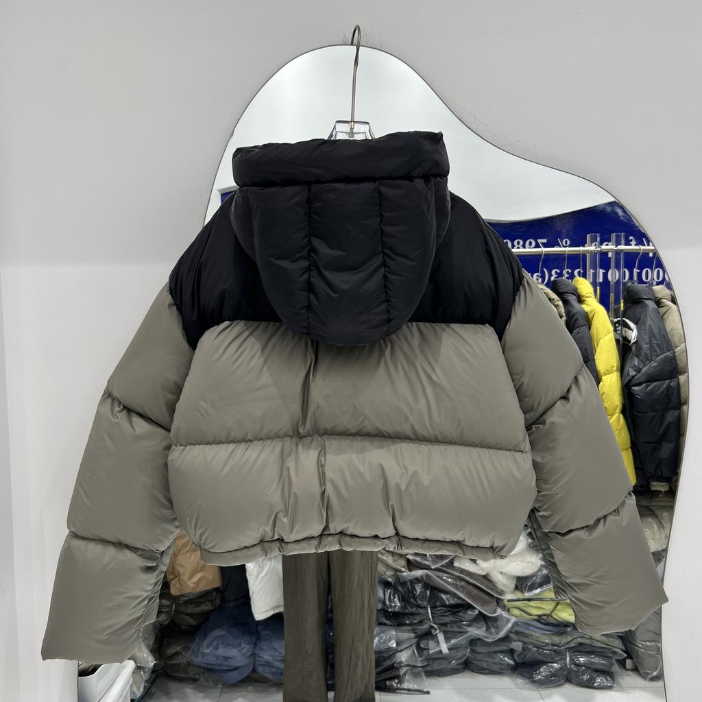 Color matching short down jacket women's new fashion loose small bread jacket white duck down jacket tide