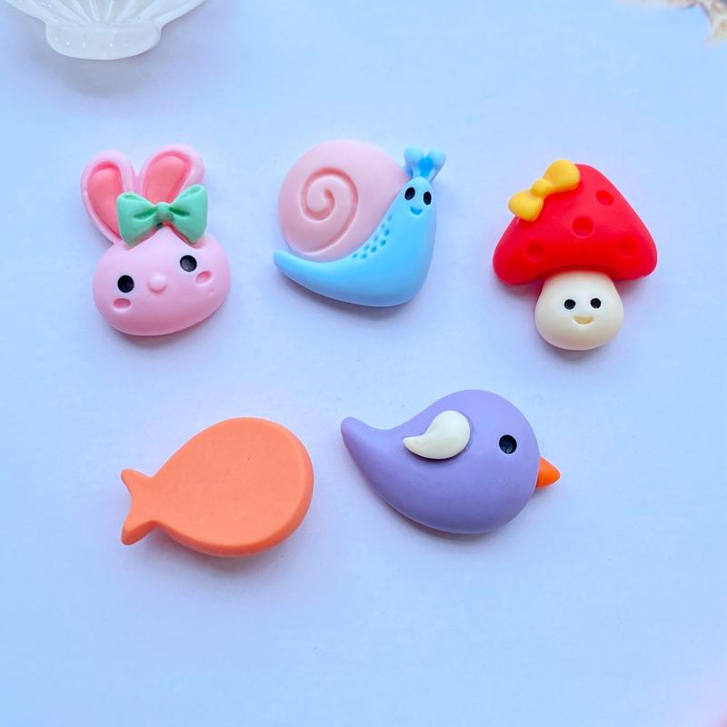 20 Stück neue Mini-Cabochons aus Harz mit niedlichen Cartoon-Tiermotiven und flacher Rückseite für Scrapbooking, DIY-Schmuck, Bastelarbeiten und Dekorationen J69