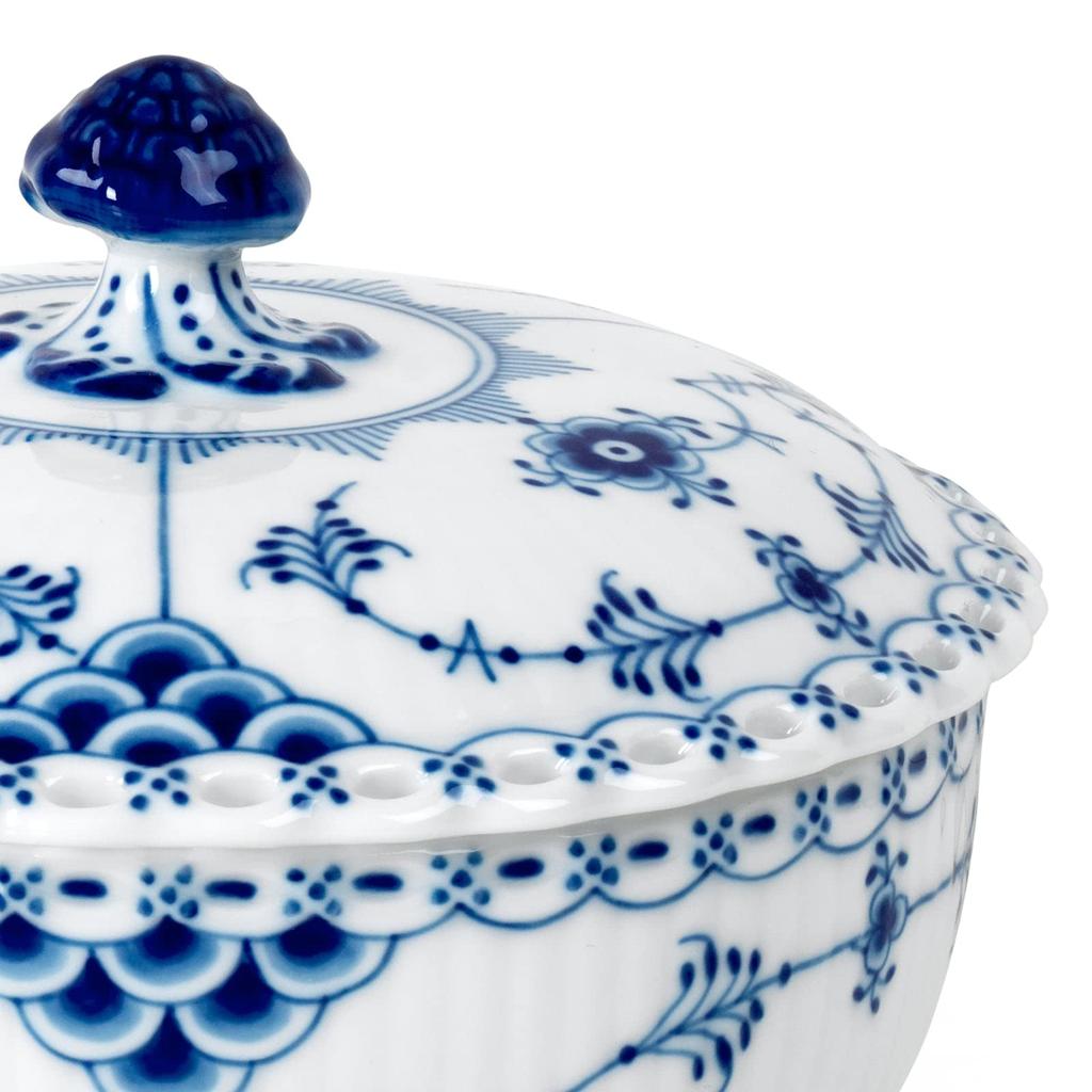 [Officially Imported] Royal Copenhagen Blue Fluted Full Lace Bowl with Lid, 350ml, 1065131