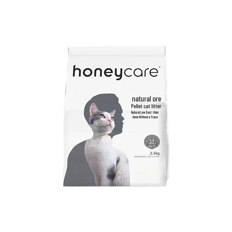Good Fortune Clumping Cat Litter - Dust-Free, Deodorizing Bentonite with Activated Carbon