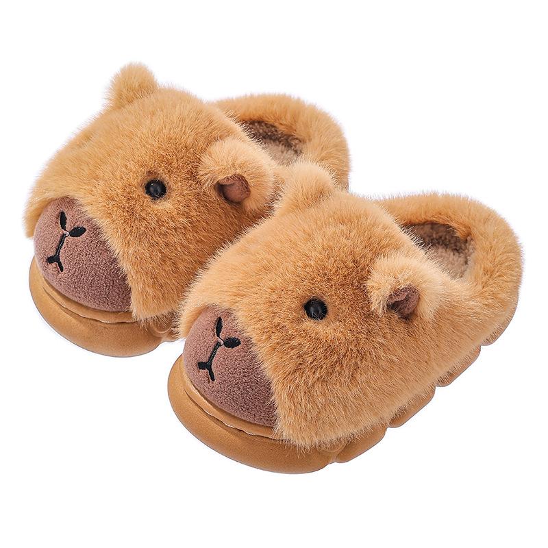 Capybara Kids' Winter Cotton Slippers - Warm Velvet Fur, Medium/Large Sizes, Parent-Child Matching, Suitable for Boys and Girls.