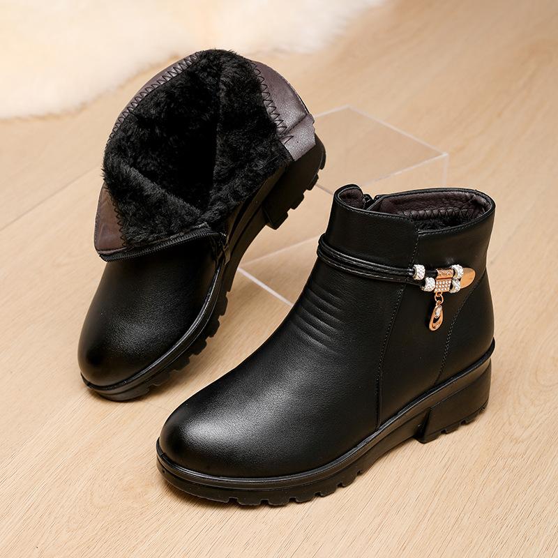 Mom Shoes Winter New Leather Shoes Soft Sole Soft Surface Non-slip Middle-aged and Elderly Women's Cotton Shoes Work Middle-aged and Elderly Short B