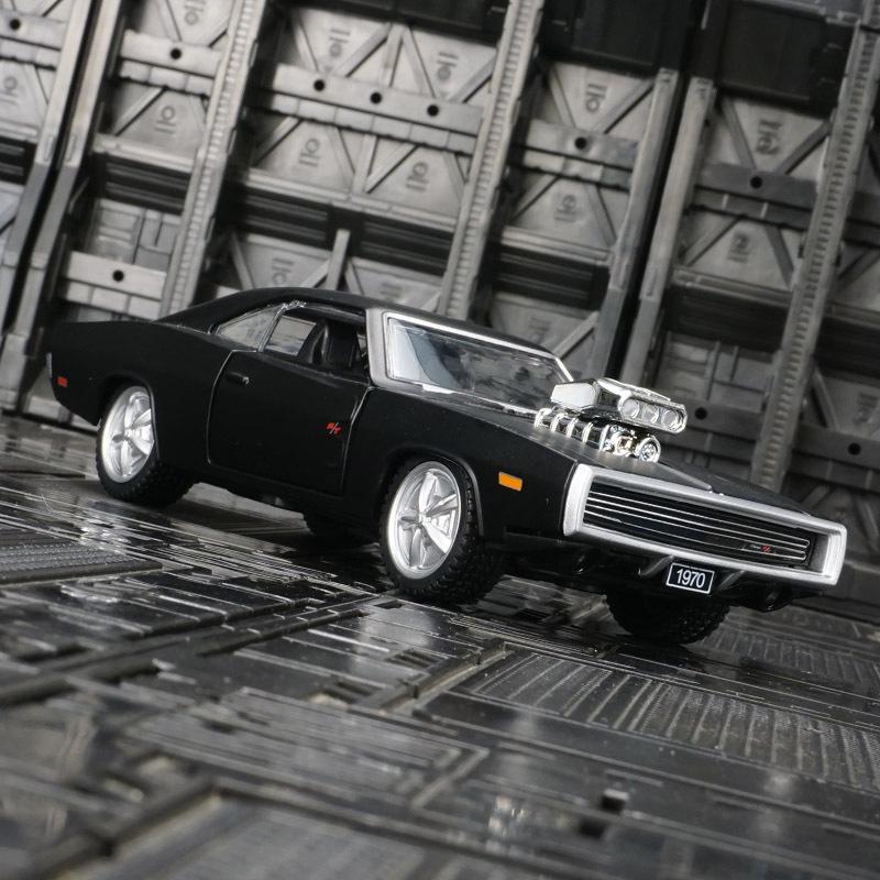 

1970 Dodge Charger R/T Warhorse Alloy Model Toy by Xinghui
