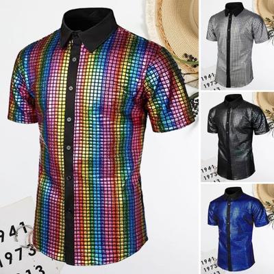 قميص نادي رجالي، زي ديسكو السبعينيات، قميص كلاسيكي، بياقة مطوية، عاكس لامع، بأكمام قصيرة، أزرار للأسفل
