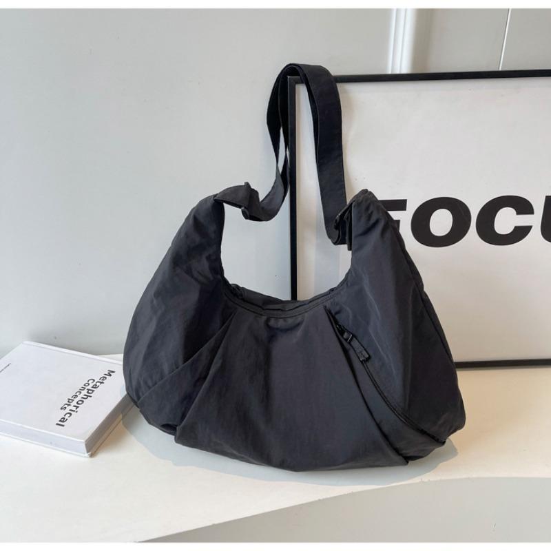 Korean Style Nylon Shoulder Bag Tote Bag Large Capacity Casual Dumpling Bag Solid Color Fold Oxford Cloth Girls чёрный