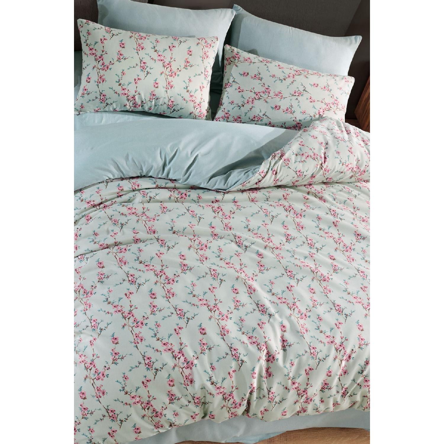 

Двойной двухсторонний комплект пододеяльников