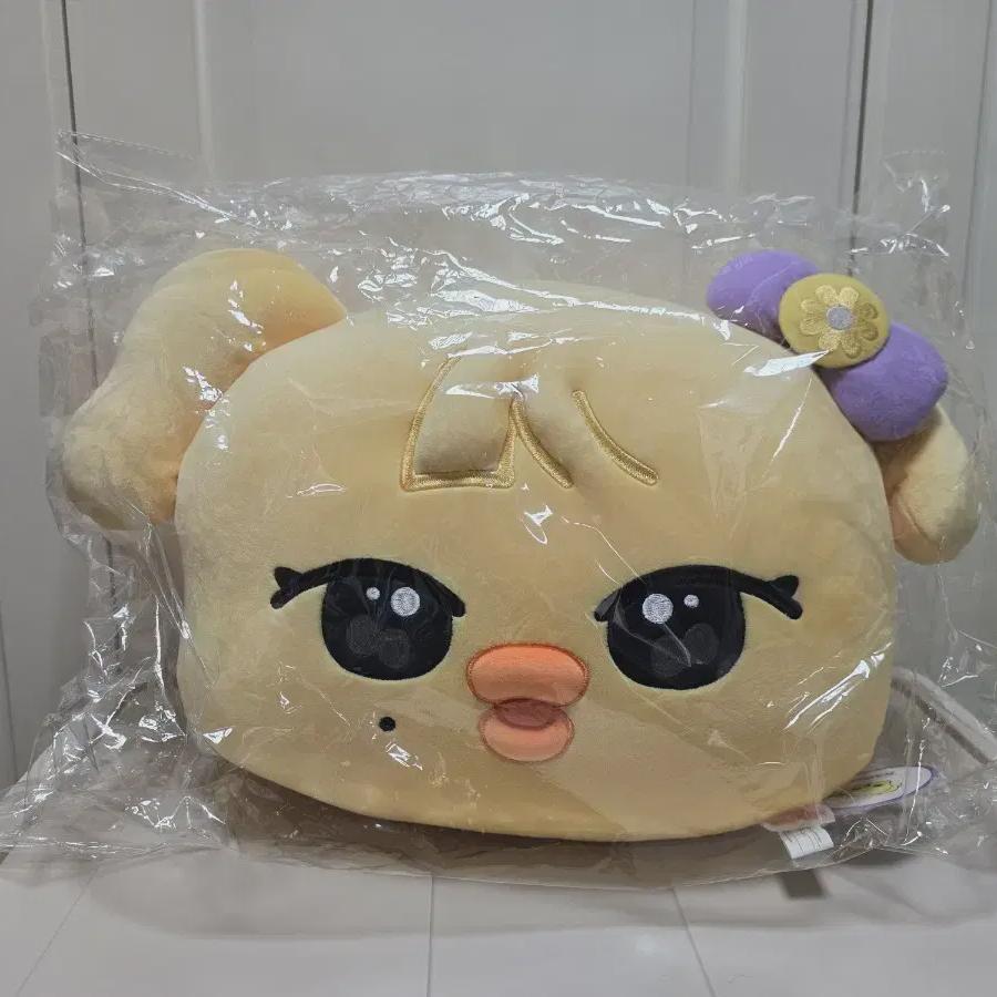 

Ive Minive Face Cushion Naori Sealed