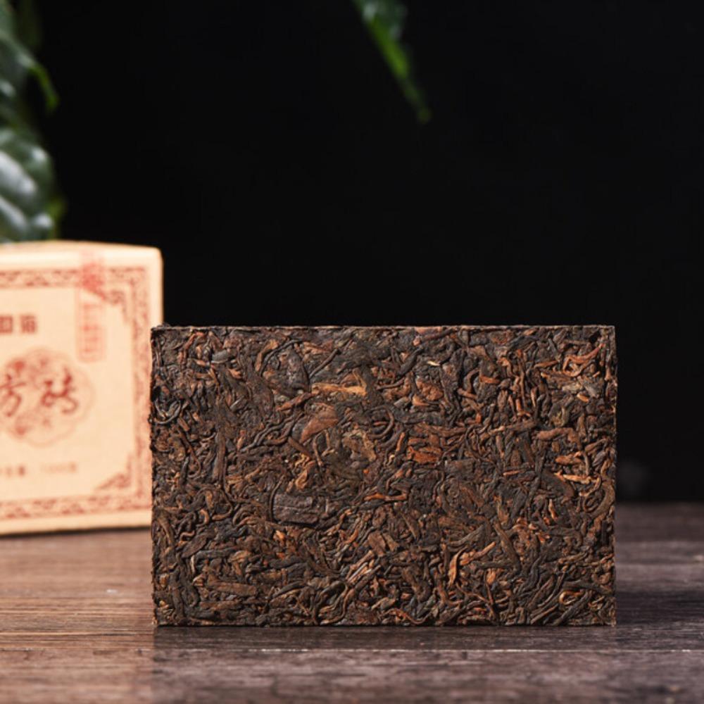 1000g Bio Reifer Pu-erh Teeziegel, Menghai Großer Baum Schwarzer Tee, Premium Verdauungsunterstützung, Reiches Aroma, Natürliches Authentisches Geschenk für Teeliebhaber