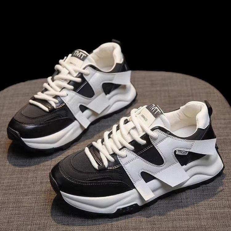 

Новая обувь на платформе для увеличения роста, маленькая, удобная, универсальная, повседневная, противоскользящая, влагозащитная 40 чёрный