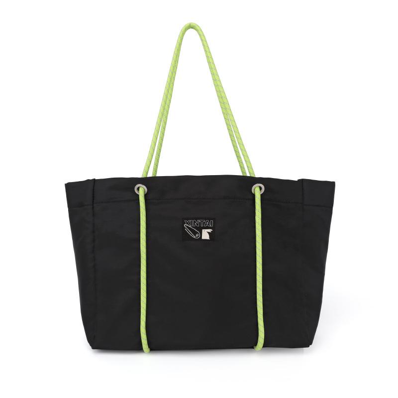 

Spring and summer fashion reflective rope shoulder strap tote bag anti-splashing nylon large capacity shoulder bag 37*30*16cm чорний