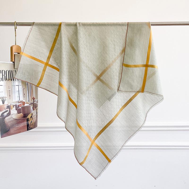 Simple and atmospheric 100% cashmere silk scarf Gentle atmosphere Square scarf Neck versatile outer soft cashmere silk scarf 65