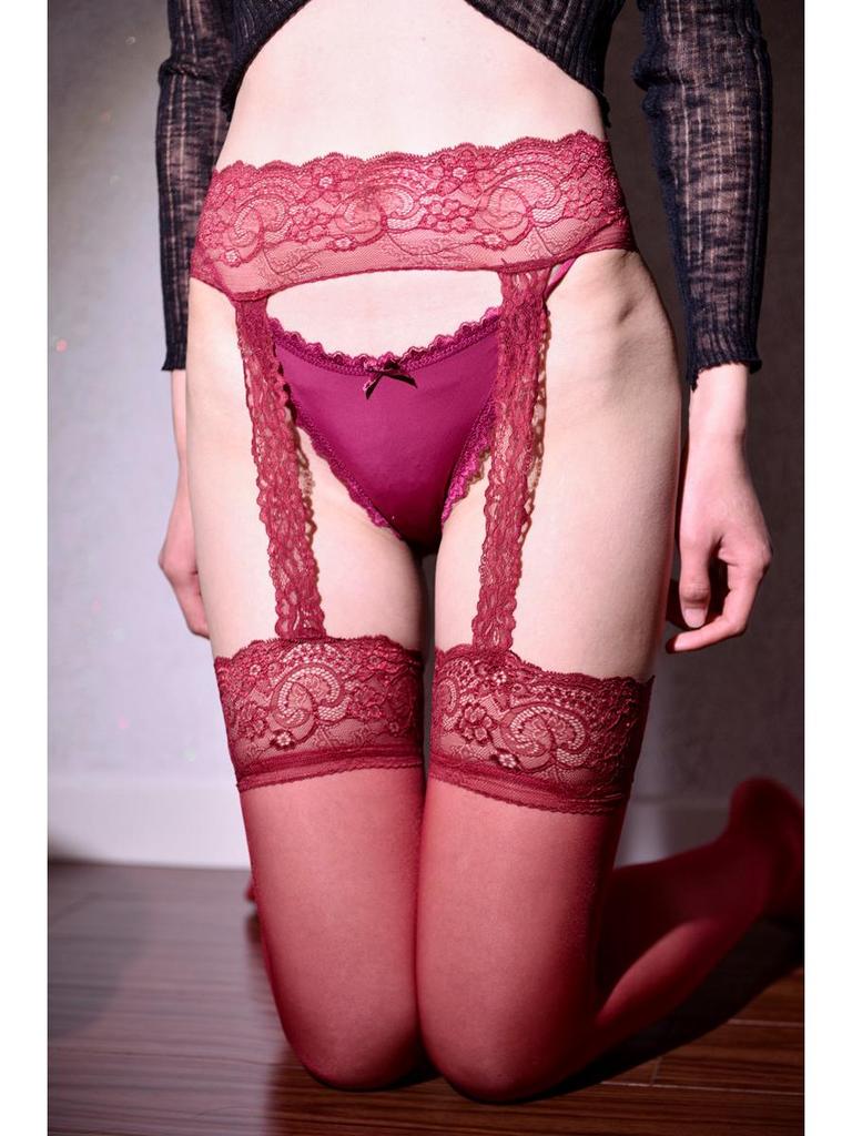 Little Matchmaker Sexy Black Lace Garter Stockings with Open Crotch - Ultra-Thin White Over-the-Knee Erotic Stockings.