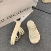 Internet Celebrity Popular Slippers Muffin Bottom Beach Cool Slippers Women Wear 2025 Summer New Solid Color Sandals Stepping On Shit Feeling