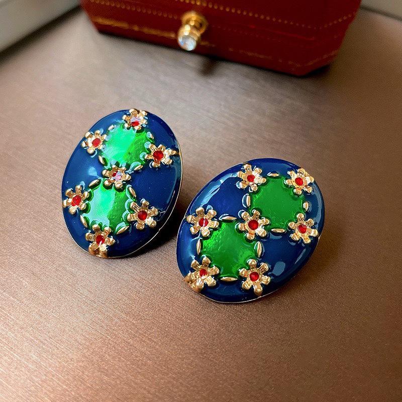 Vintage French Pearl Earrings - Silver Needle Retro Luxury Accessories