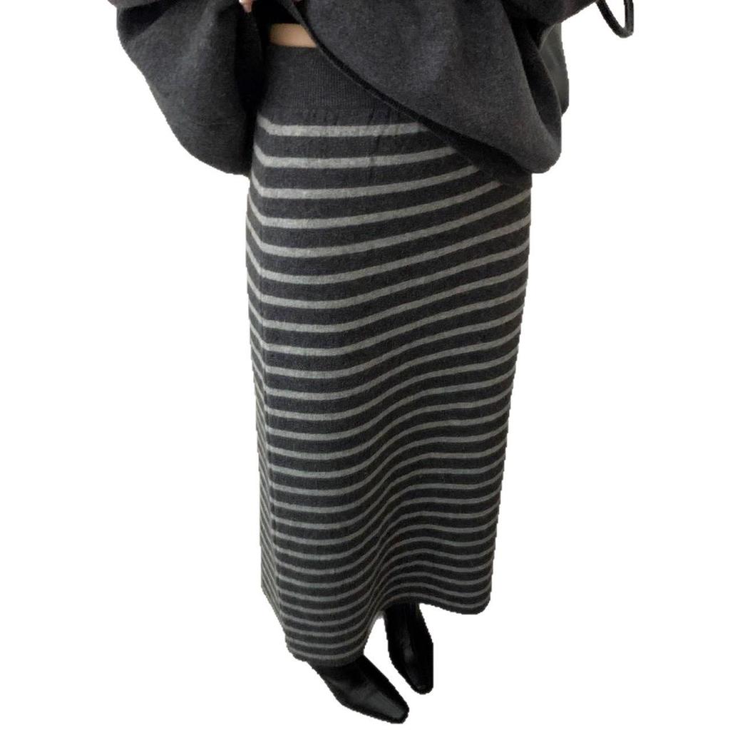 Women's Gray Retro Striped Knit Midi Skirt - Winter Korean Style Slimming Bodycon Casual Skirt