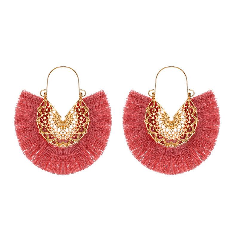 Europe and the United States hot-selling earrings, bohemian exaggerated fan-shaped fringed earrings, temperament empty carved stud earrings