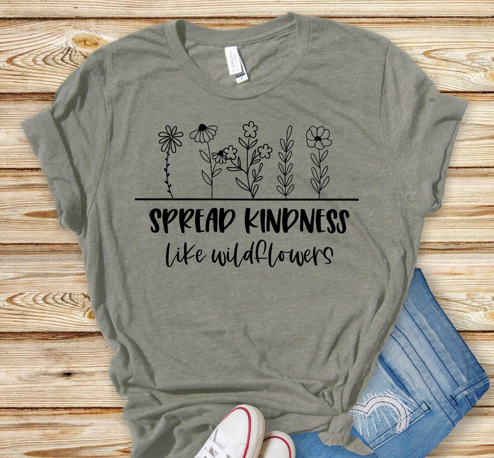 Flower Shirt, Gift For Her,Flower Shirt Aesthetic,Floral Graphic Tee, Floral Shirt, Flower T-shirt, Wild Flower Shirt, Wildflower T-shirt M