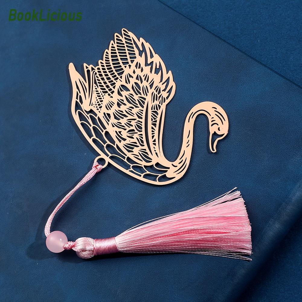 Classical Style Hollow Bookmark for Son and Daughter, Exquisite Animal Shape with Tassel Bookmark for Friends, Family, Coworker, Birthday Gift