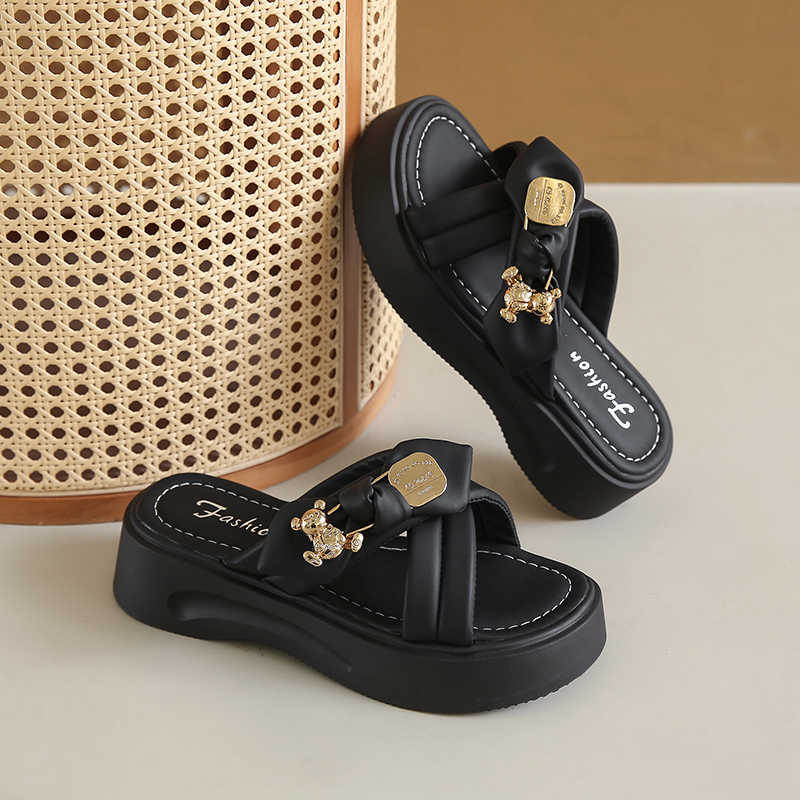 Fashion Super Lightweight Round Tip White Flip-flops Cute Sandal For Women Shoes Summer Women's Slippers Sneakers Sports Shors