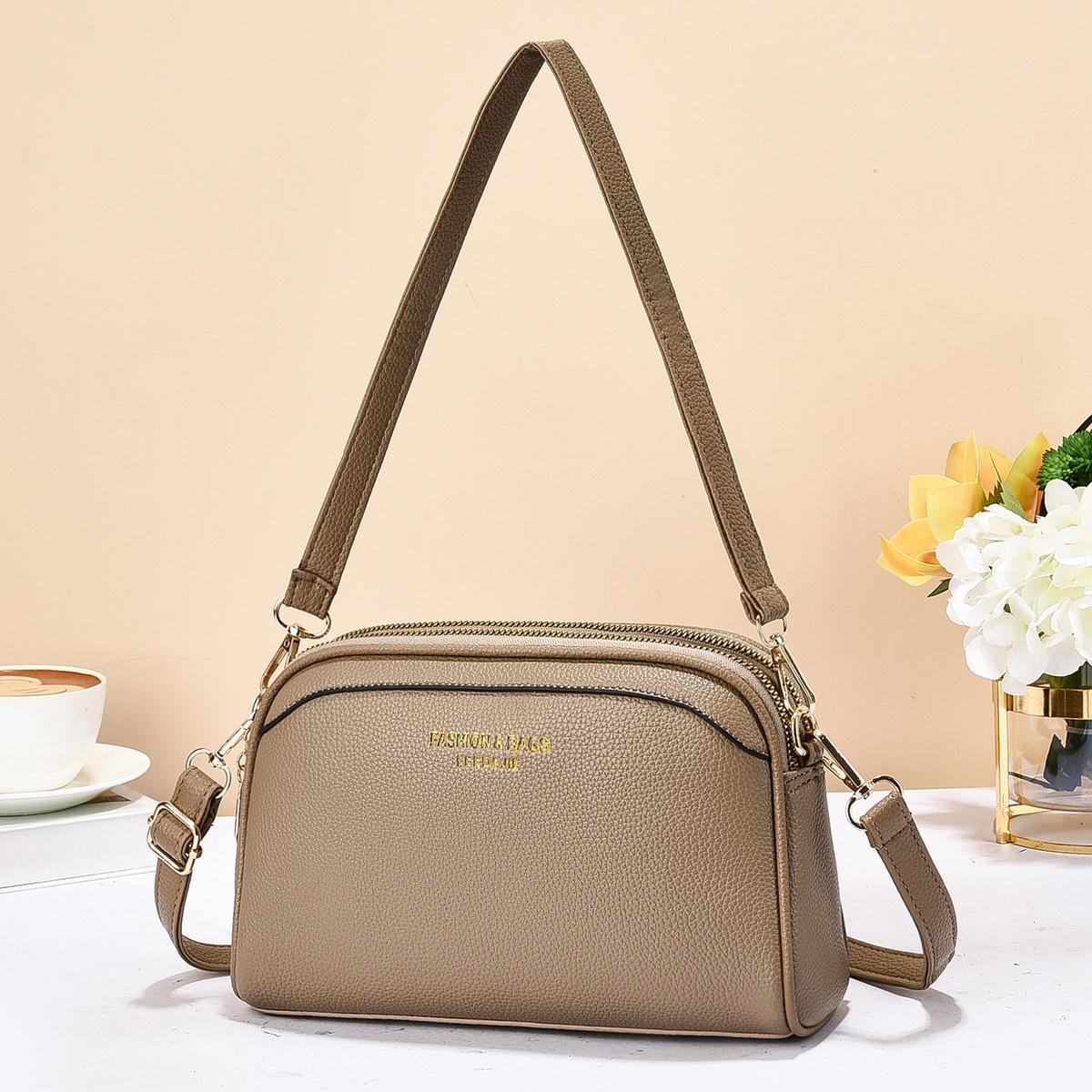 

Корейская версия легкой роскошной высококачественной мягкой прочной модной изысканной легкой сумки через плечо для通勤 и активного отдыха хаки