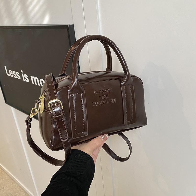 Retro Handbag Bag Women's New Niche High-end Texture Versatile Messenger Pillow Bag