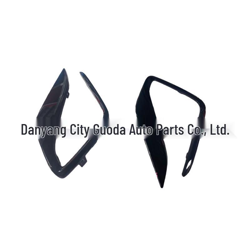 2022 Tiguan PA Fog Light Frame: Front Bumper Low Trim with Bright Strip (No Hole)