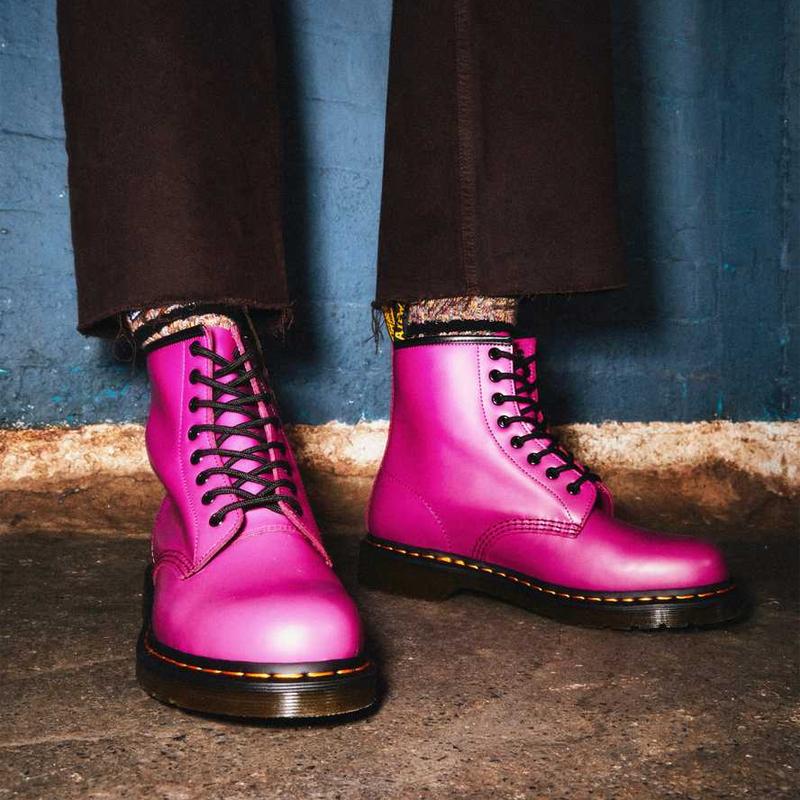 Dr. Martens 1460 Boty na šněrování s kulatou špičkou Unisex boty Růžové 27139673
