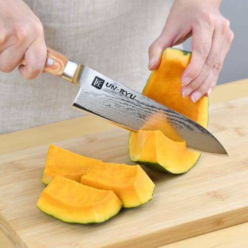 Shimomura Kogyo Made In Japan Damascus Knife Unryu Santoku 170mm VG-10 33 Layers Elegant Haze Pattern UNR-01 Made In Niigata Tsubame-Sanjo