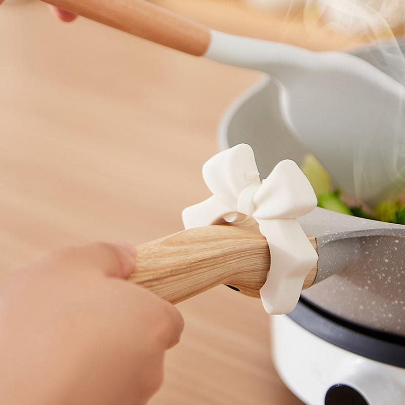 1/2 Piece Bowknot Silicone Spatula Holder Anti-Scalding Cutlery Holder Suitable For Spoon Cooking Utensils
