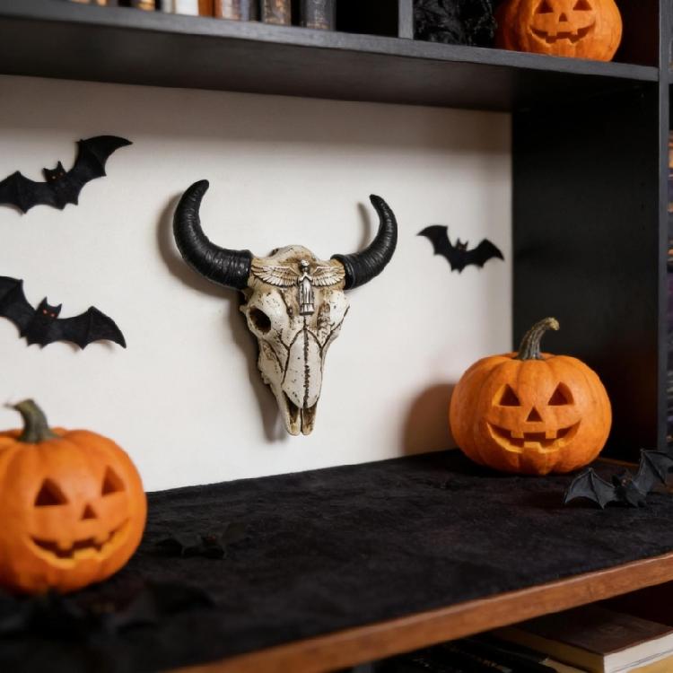 Miniature Cow Skull Resin Statue Elegant Animal Head Ornament Perfect for Shelf and Desktop Display
