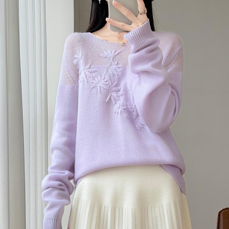 2026 Women's Hand-Embroidered Pure Wool Knitwear: Soft, Loose, Round Neck, Long Sleeve Sweater for Autumn/Winter