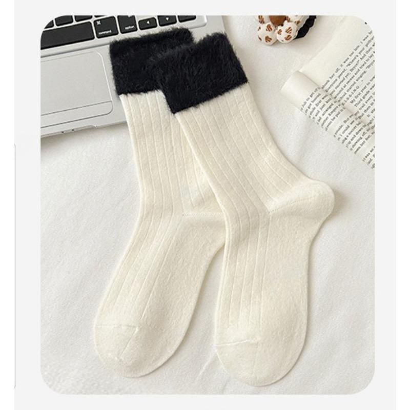 In Autumn and Winter, Warm Mink Fur Pile Socks for Women, Mid-calf Socks for Slimming, Sweet and Cute Wool, Soft and Warm High-waisted Socks